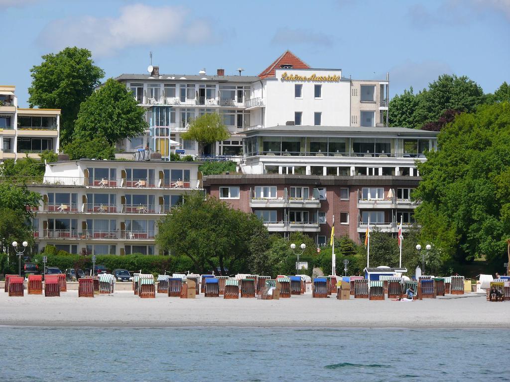 Hotel Zur Schoenen Aussicht Groemitz Exterior photo