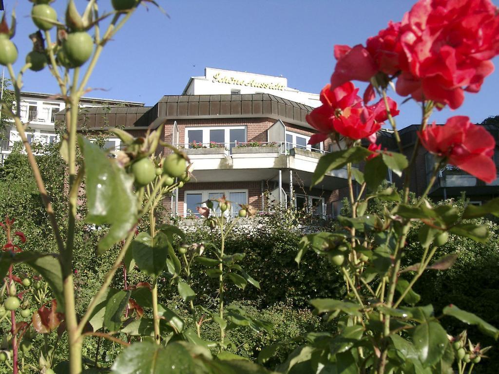 Hotel Zur Schoenen Aussicht Groemitz Exterior photo